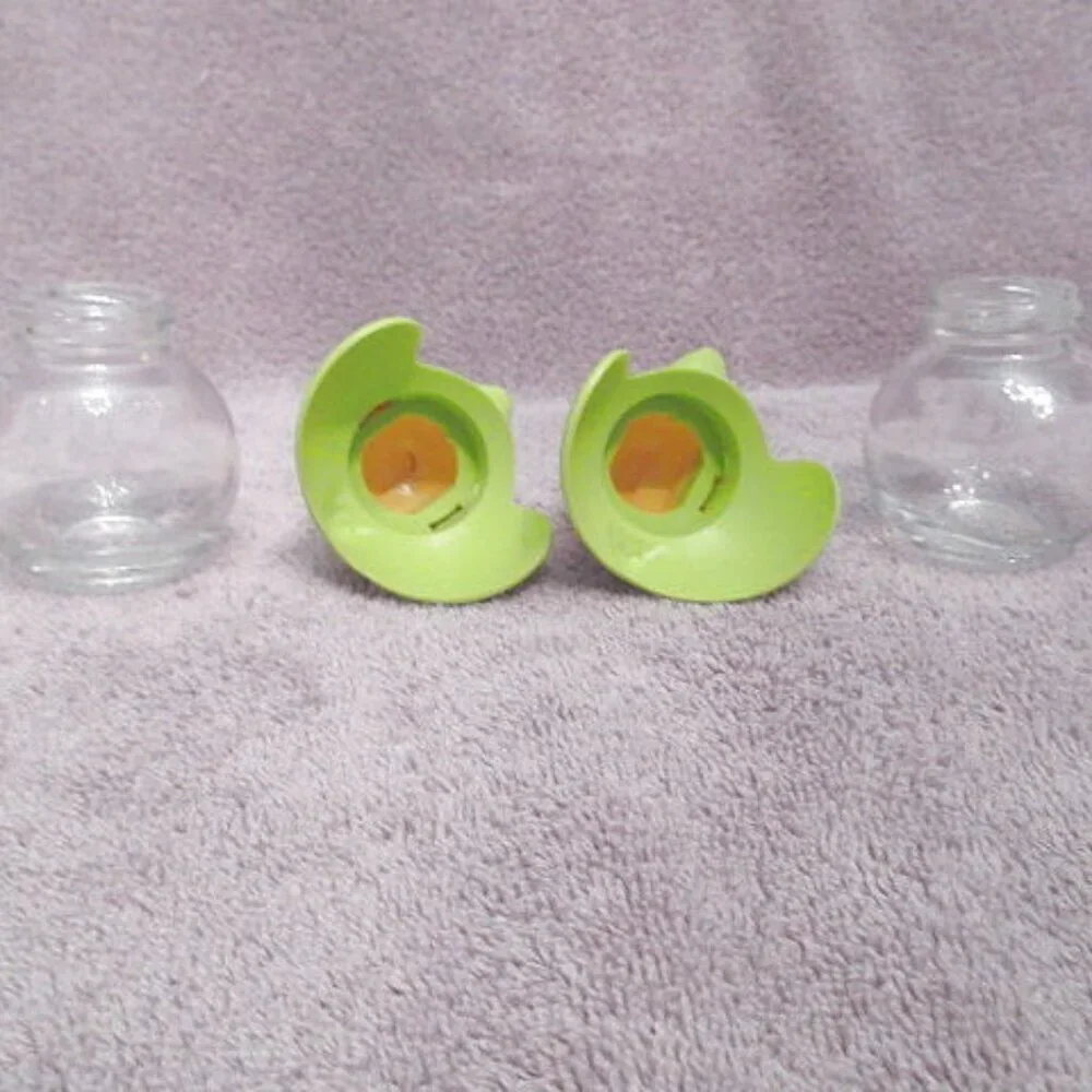 Vintage German Salt & Pepper Shakers 2 Piece Stoha Glass Chicken Birds EUC